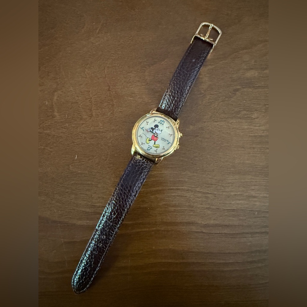 Vintage LORUS Singing Mickey Watch